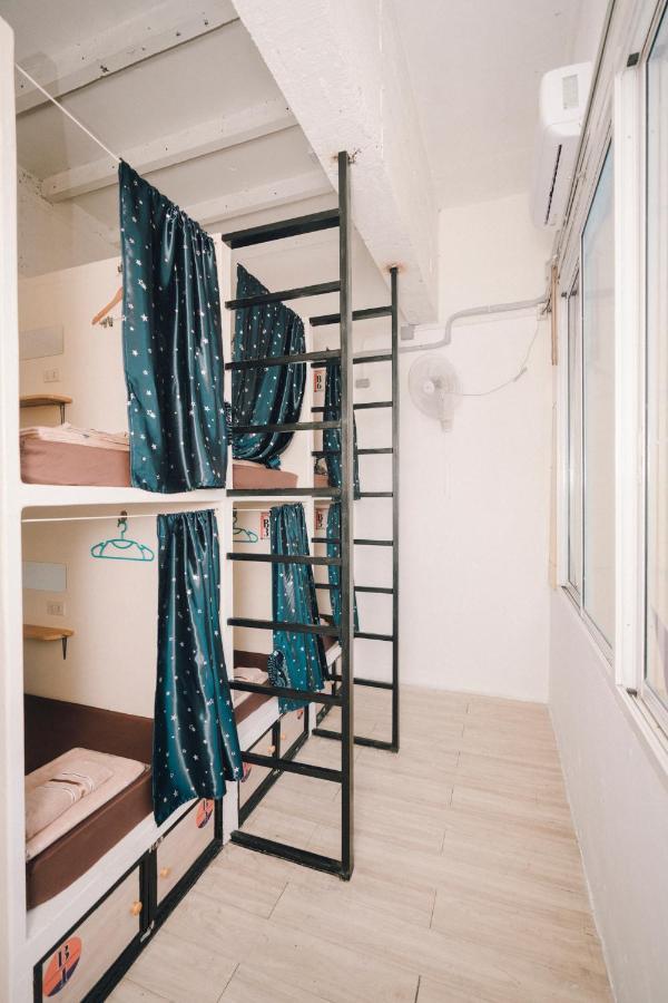Liberta Hostel バンコク都 エクステリア 写真