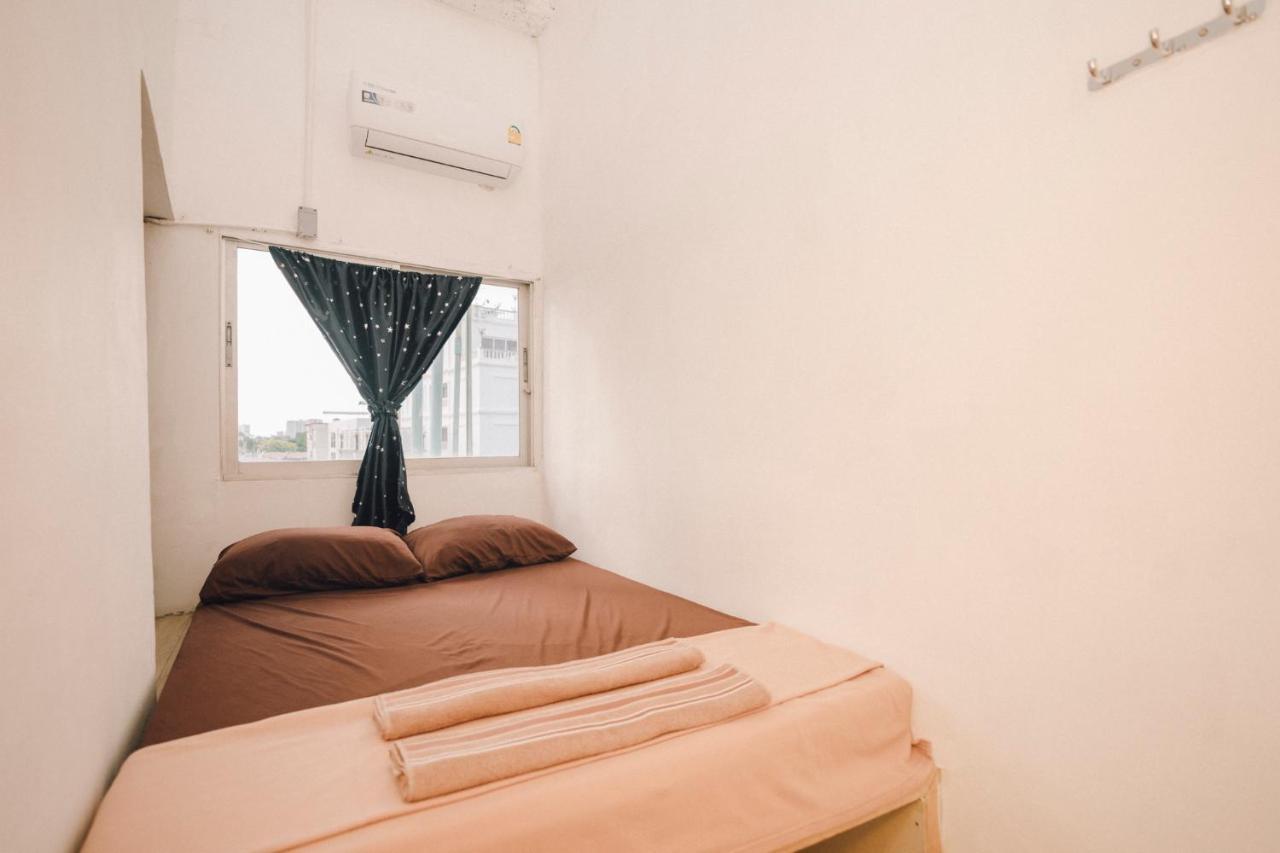 Liberta Hostel バンコク都 エクステリア 写真