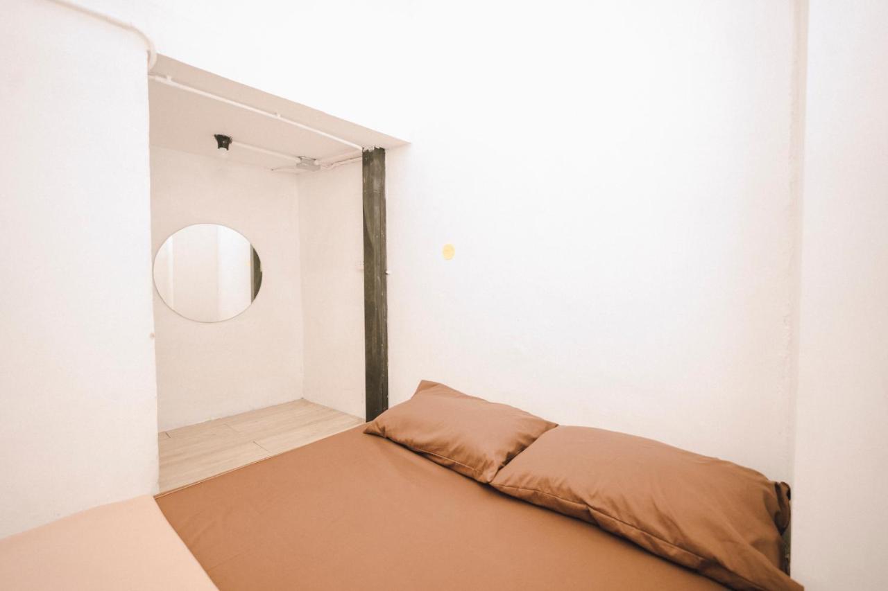 Liberta Hostel バンコク都 エクステリア 写真