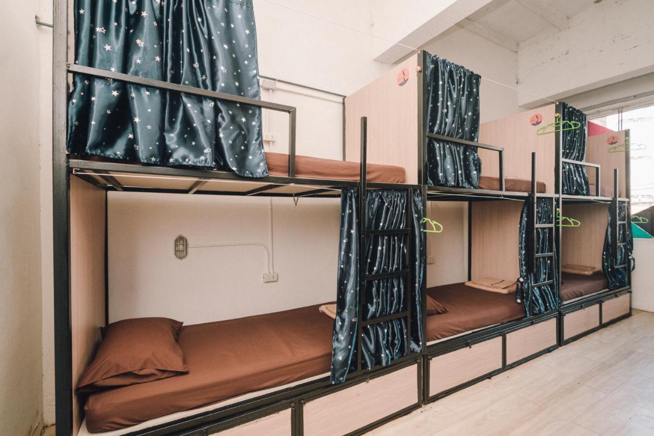 Liberta Hostel バンコク都 エクステリア 写真