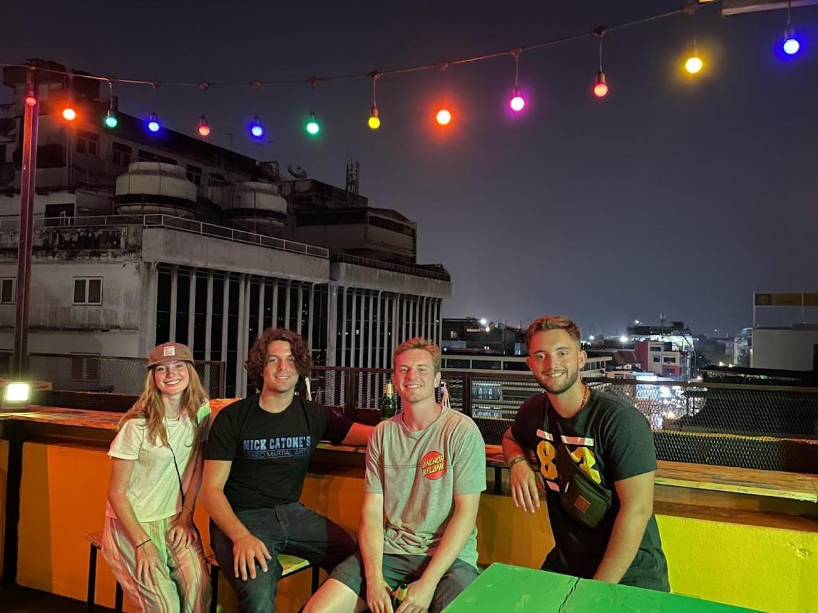 Liberta Hostel バンコク都 エクステリア 写真