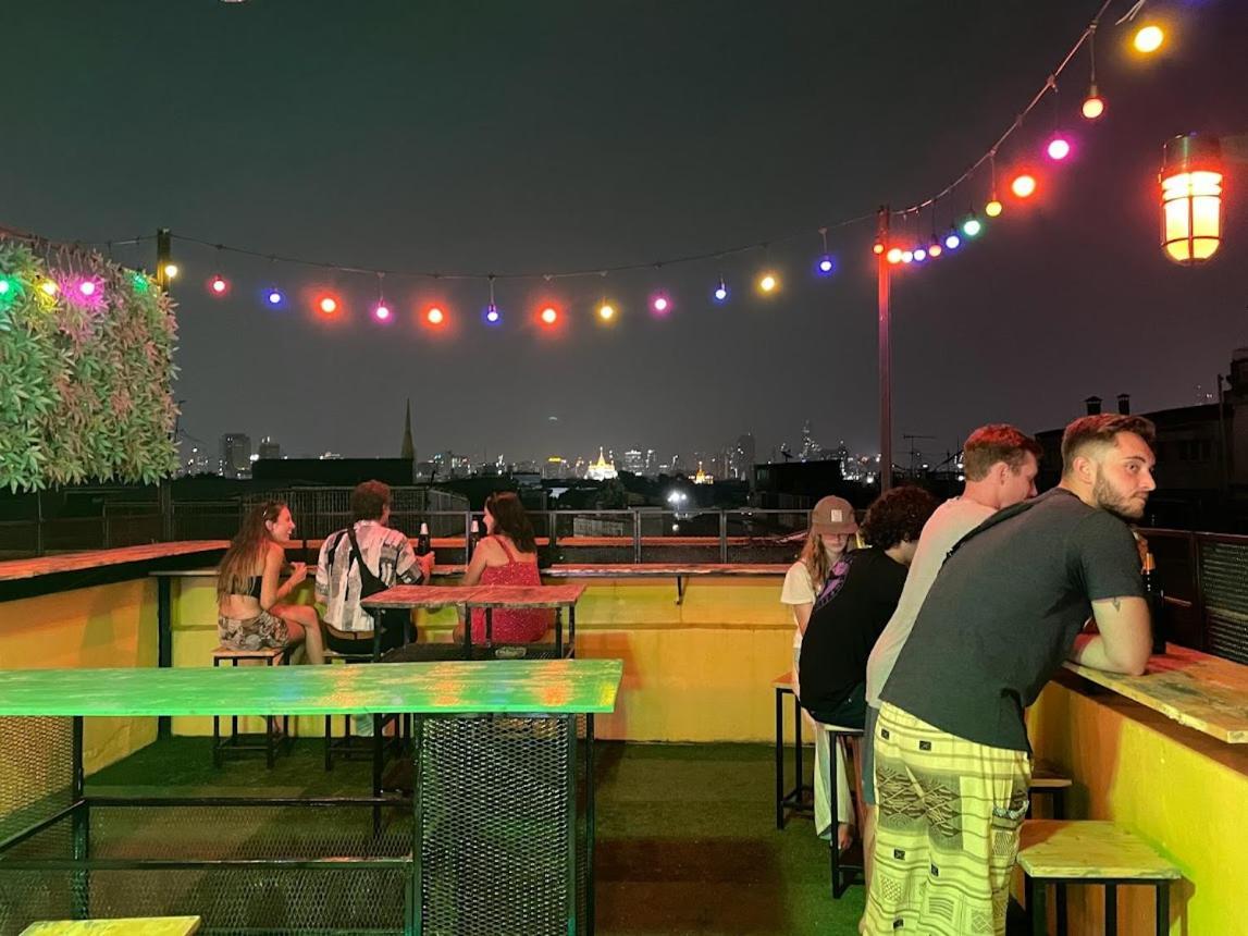 Liberta Hostel バンコク都 エクステリア 写真
